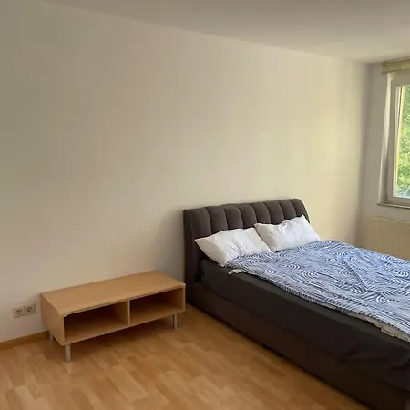 Schoene Zimmer-wohnung Fryburg Bryzgowijski